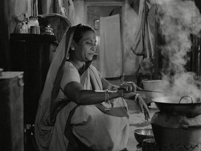 Sefalika Devi in The Big City (1963)