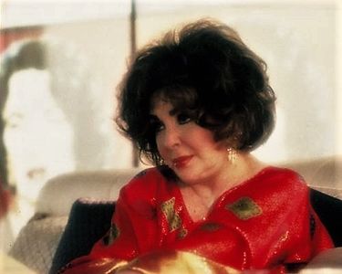Elizabeth Taylor in These Old Broads (2001)