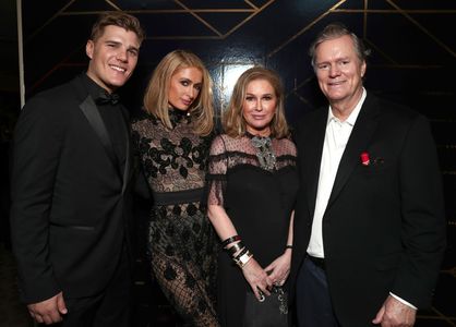 Paris Hilton, Kathy Hilton, Richard Hilton, and Chris Zylka at an event for 75th Golden Globe Awards (2018)