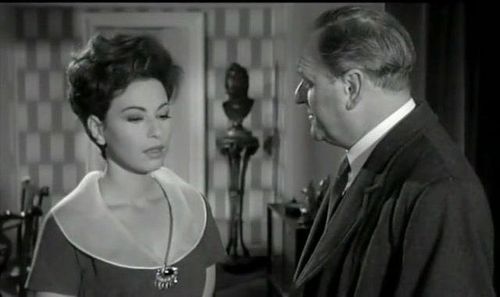 Haya Harareet and Bernard Lee in The Secret Partner (1961)