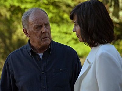 Catherine Bell and Peter MacNeill in Good Witch (2015)