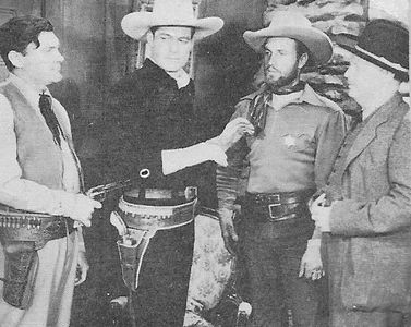 Don Beddoe, William Pawley, Charles Starrett, and William Kellogg in West of Abilene (1940)