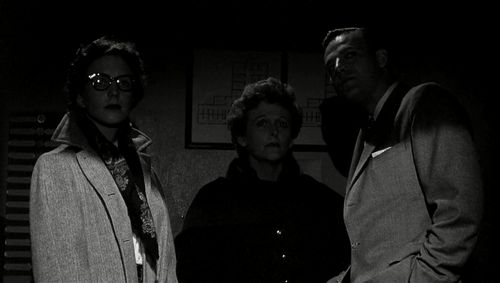 Laurinda Barrett, Charles Cooper, and Doreen Lang in The Wrong Man (1956)