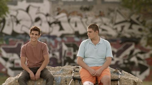 Antonio Bachiller and Miguel Herrán in Nothing in Return (2015)
