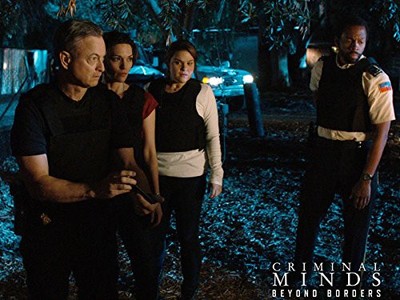 Gary Sinise, Alana De La Garza, Tyler James Williams, and Annie Funke in Criminal Minds: Beyond Borders (2016)