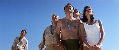 Alan Arkin, Anthony Perkins, Norman Fell, Jack Gilford, and Paula Prentiss in Catch-22 (1970)