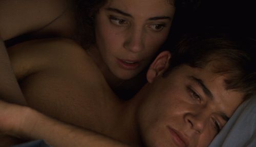 Jorge Sanz and Maribel Verdú in Lovers: A True Story (1991)