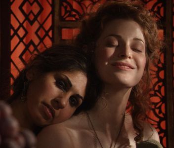 Sahara Knite and Esmé Bianco in Game of Thrones (2011)