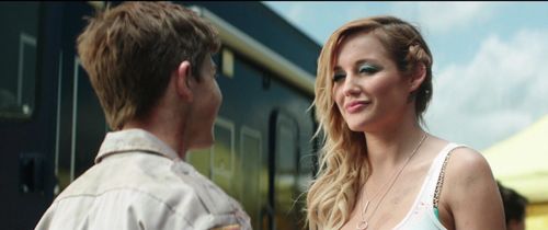 Sarah Dumont and Tye Sheridan in Scouts Guide to the Zombie Apocalypse (2015)