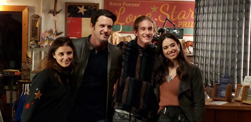 On the set of Roswell, New Mexico, Shiri Appleby, Nathan Parsons, Jack Justice, Jeanine Mason. Episode 9, Songs About Te