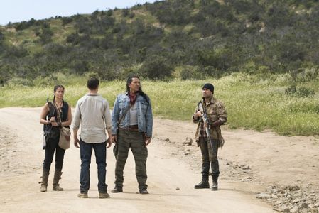 Michael Greyeyes, Mercedes Mason, Justin Rain, and Sam Underwood in Fear the Walking Dead (2015)