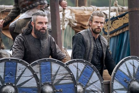 Bradley Freegard and Leo Suter in Vikings: Valhalla (2022)