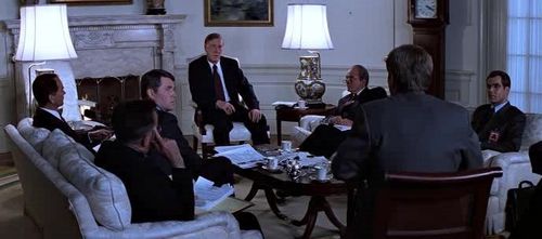 Harrison Ford, Henry Czerny, Dean Jones, Donald Moffat, Tom Tammi, and Harris Yulin in Clear and Present Danger (1994)