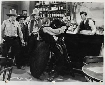 Barney Beasley, Olin Francis, Fred MacKaye, and Ken Maynard in Gun Justice (1933)