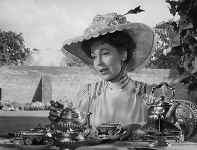 Valerie Hobson in Kind Hearts and Coronets (1949)
