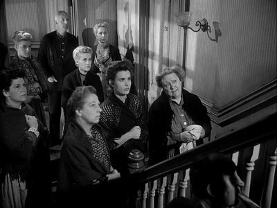 Jean Peters, Ruth Warren, and Martha Wentworth in O. Henry's Full House (1952)