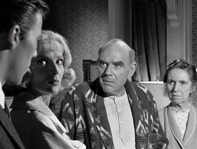 Joan Marshall, Richard Rust, Hope Summers, and James Westerfield in Homicidal (1961)