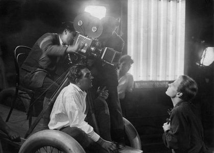 Fritz Lang and Gustav Fröhlich in Metropolis (1927)