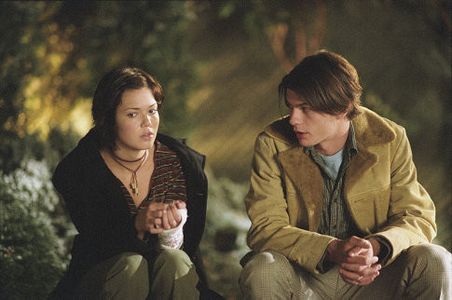 Trent Ford and Mandy Moore in How to Deal (2003)