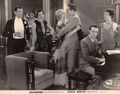 Ilka Chase, Hallam Cooley, Leslie Fenton, Ann Harding, Fredric March, and Charlotte Walker in Paris Bound (1929)