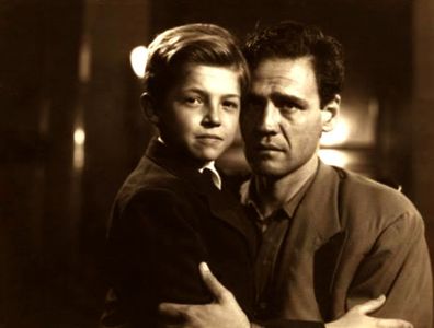 Armando Bo and Óscar Rovito in El hijo del crack (1953)