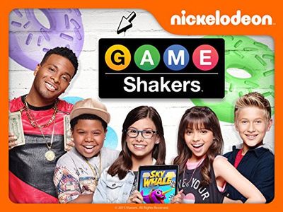 Kel Mitchell, Madisyn Shipman, Benjamin Flores Jr., Thomas Kuc, and Cree in Game Shakers (2015)