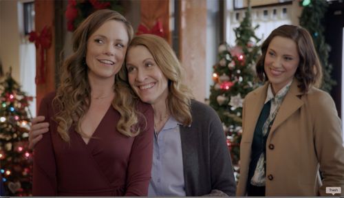 Rachel Boston, Charla Bocchicchio, and Anna Daines in Check Inn to Christmas (2019)