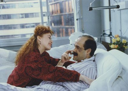 Verónica Forqué and Antonio Resines in Eva y Adán, agencia matrimonial (1990)