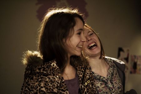 Julie-Marie Parmentier and Nina Rodriguez in No et moi (2010)