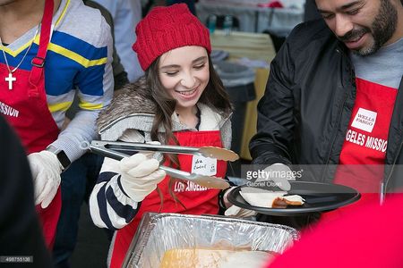 LA Mission Thanksgiving for the Homeless