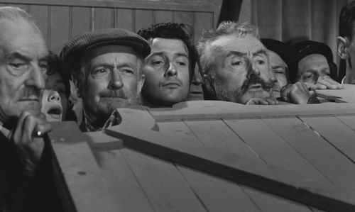 Yane Barry, Paul Bisciglia, Pierre Fresnay, and Noël-Noël in The Old Guard (1960)