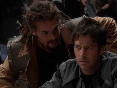 Joe Flanigan and Jason Momoa in Stargate: Atlantis (2004)