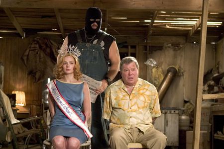 William Shatner, Abraham Benrubi, and Heather Burns in Miss Congeniality 2: Armed & Fabulous (2005)