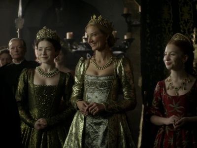 Joely Richardson, Sarah Bolger, and Laoise Murray in The Tudors (2007)