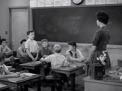 Sue Randall, Stanley Fafara, Jerry Mathers, Bobby Mittelstaedt, Robert 'Rusty' Stevens, and Jeri Weil in Leave It to Bea