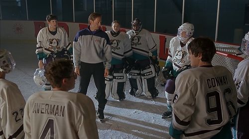 Joshua Jackson, Matt Doherty, Colombe Jacobsen-Derstine, Jeffrey Nordling, and Shaun Weiss in D3: The Mighty Ducks (1996