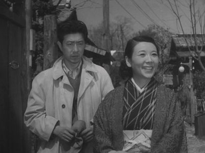 Hajime Izu and Chieko Nakakita in Wife (1953)