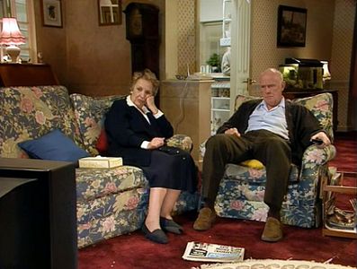 Doreen Mantle and Richard Wilson in One Foot in the Grave (1990)