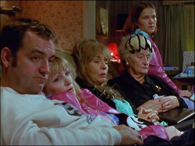 Caroline Aherne, Craig Cash, Sue Johnston, Liz Smith, and Jessica Hynes in The Royle Family (1998)