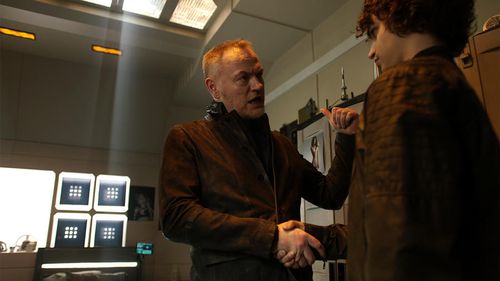 Jared Harris and Andrew Rotilio in The Expanse (2015)