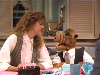 Andrea Elson and Paul Fusco in ALF (1986)