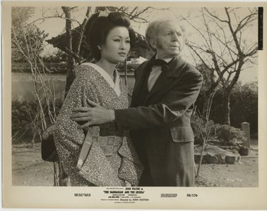 Eiko Ando and Sam Jaffe in The Barbarian and the Geisha (1958)