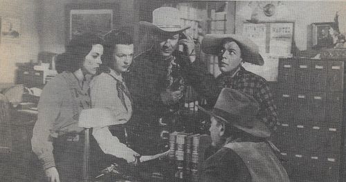Roy Rogers, Dale Evans, Pinky Lee, Estelita Rodriguez, and William Ruhl in Pals of the Golden West (1951)