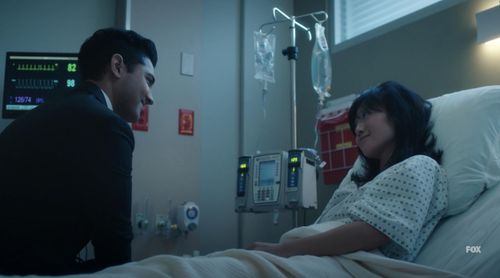 Manish Dayal and Julie Zhan in The Resident (2018)