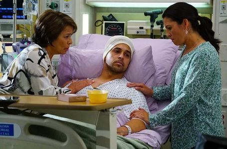Wilmer Valderrama, Alma Martinez, and Erica Muñoz in Grey's Anatomy (2005)
