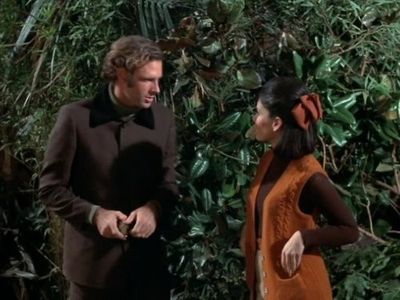 Bruce Dern and Yvonne Craig in Land of the Giants (1968)