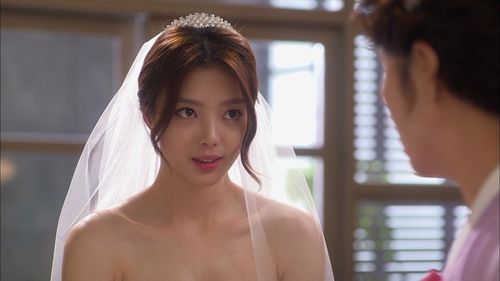 Hyun-kyung Uhm in The Greatest Marriage (2014)