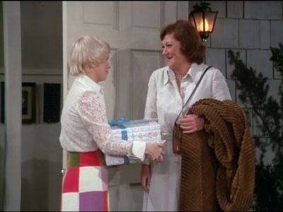 Joyce Bulifant and Patricia Wilson in The Mary Tyler Moore Show (1970)
