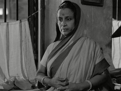 Sefalika Devi in The Big City (1963)