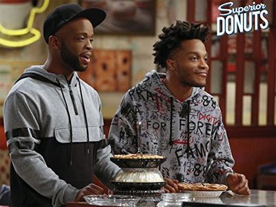 Jermaine Fowler and Rell Battle in Superior Donuts (2017)